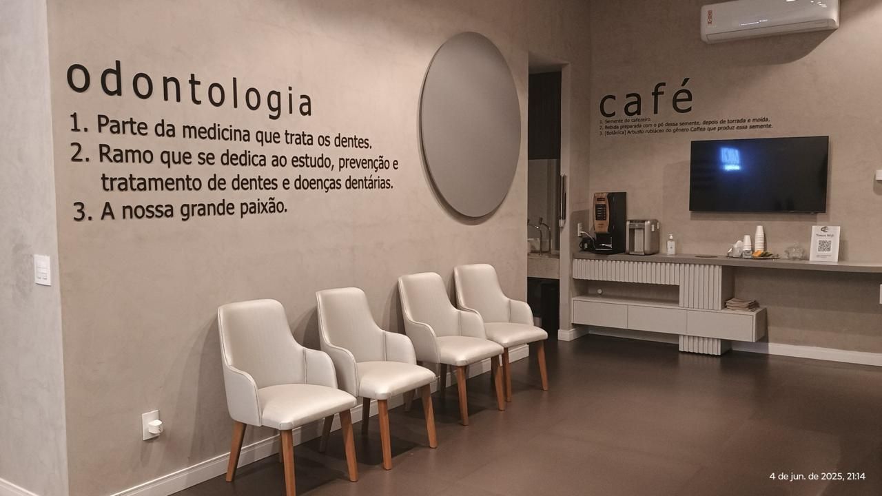 Facetas e laminados - Nouchi Odontologia